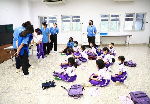 ภาพกิจกรรม  โรงเรียนอนุบาลกำแพงเพชร ร่วมกับคณะวิทยาศาสตร์และเทคโนโลยี จัดโครงการ Science Camp สำหรับนักเรียนห้องเรียนพิเศษ (MEP) ระดับชั้นประถมศึกษาปีที่ 1-6