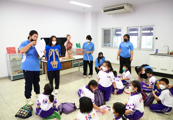 ภาพกิจกรรม  โรงเรียนอนุบาลกำแพงเพชร ร่วมกับคณะวิทยาศาสตร์และเทคโนโลยี จัดโครงการ Science Camp สำหรับนักเรียนห้องเรียนพิเศษ (MEP) ระดับชั้นประถมศึกษาปีที่ 1-6