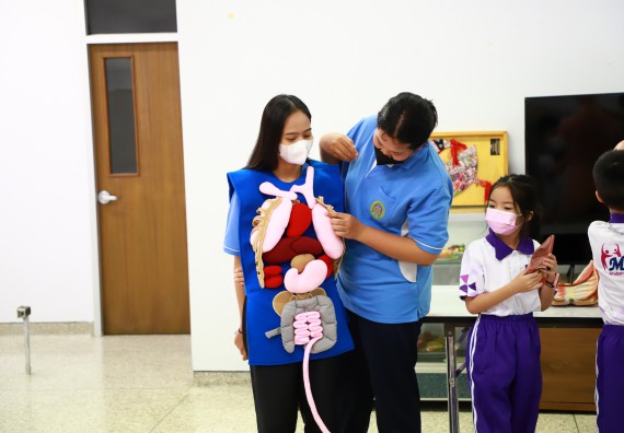 ภาพกิจกรรม  โรงเรียนอนุบาลกำแพงเพชร ร่วมกับคณะวิทยาศาสตร์และเทคโนโลยี จัดโครงการ Science Camp สำหรับนักเรียนห้องเรียนพิเศษ (MEP) ระดับชั้นประถมศึกษาปีที่ 1-6