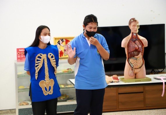 ภาพกิจกรรม  โรงเรียนอนุบาลกำแพงเพชร ร่วมกับคณะวิทยาศาสตร์และเทคโนโลยี จัดโครงการ Science Camp สำหรับนักเรียนห้องเรียนพิเศษ (MEP) ระดับชั้นประถมศึกษาปีที่ 1-6