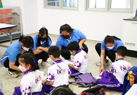 ภาพกิจกรรม  โรงเรียนอนุบาลกำแพงเพชร ร่วมกับคณะวิทยาศาสตร์และเทคโนโลยี จัดโครงการ Science Camp สำหรับนักเรียนห้องเรียนพิเศษ (MEP) ระดับชั้นประถมศึกษาปีที่ 1-6