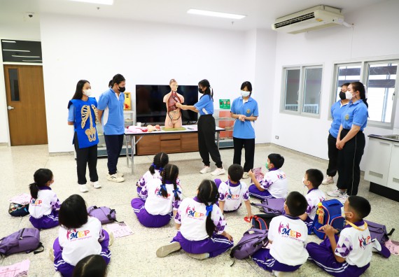 ภาพกิจกรรม  โรงเรียนอนุบาลกำแพงเพชร ร่วมกับคณะวิทยาศาสตร์และเทคโนโลยี จัดโครงการ Science Camp สำหรับนักเรียนห้องเรียนพิเศษ (MEP) ระดับชั้นประถมศึกษาปีที่ 1-6