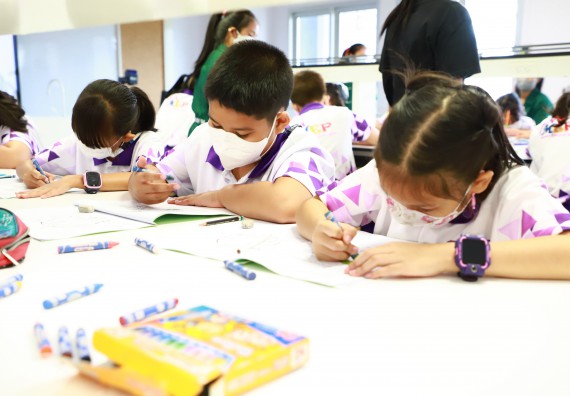 ภาพกิจกรรม  โรงเรียนอนุบาลกำแพงเพชร ร่วมกับคณะวิทยาศาสตร์และเทคโนโลยี จัดโครงการ Science Camp สำหรับนักเรียนห้องเรียนพิเศษ (MEP) ระดับชั้นประถมศึกษาปีที่ 1-6