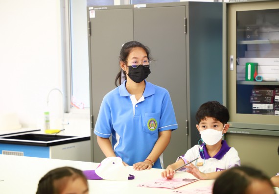 ภาพกิจกรรม  โรงเรียนอนุบาลกำแพงเพชร ร่วมกับคณะวิทยาศาสตร์และเทคโนโลยี จัดโครงการ Science Camp สำหรับนักเรียนห้องเรียนพิเศษ (MEP) ระดับชั้นประถมศึกษาปีที่ 1-6