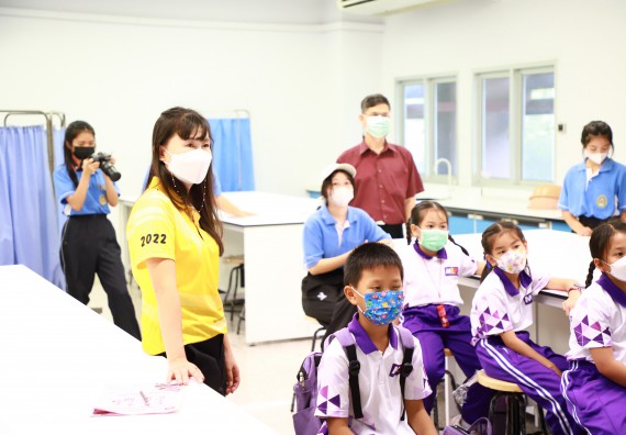 ภาพกิจกรรม  โรงเรียนอนุบาลกำแพงเพชร ร่วมกับคณะวิทยาศาสตร์และเทคโนโลยี จัดโครงการ Science Camp สำหรับนักเรียนห้องเรียนพิเศษ (MEP) ระดับชั้นประถมศึกษาปีที่ 1-6