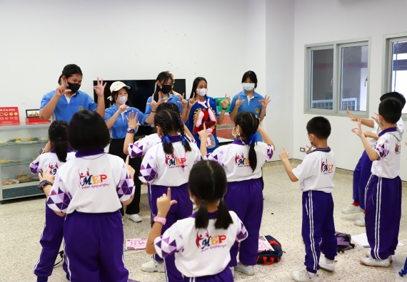 ภาพกิจกรรม  โรงเรียนอนุบาลกำแพงเพชร ร่วมกับคณะวิทยาศาสตร์และเทคโนโลยี จัดโครงการ Science Camp สำหรับนักเรียนห้องเรียนพิเศษ (MEP) ระดับชั้นประถมศึกษาปีที่ 1-6