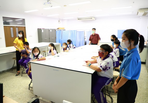 ภาพกิจกรรม  โรงเรียนอนุบาลกำแพงเพชร ร่วมกับคณะวิทยาศาสตร์และเทคโนโลยี จัดโครงการ Science Camp สำหรับนักเรียนห้องเรียนพิเศษ (MEP) ระดับชั้นประถมศึกษาปีที่ 1-6