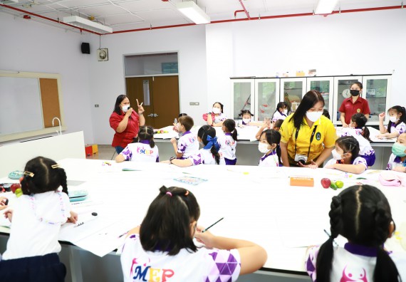 ภาพกิจกรรม  โรงเรียนอนุบาลกำแพงเพชร ร่วมกับคณะวิทยาศาสตร์และเทคโนโลยี จัดโครงการ Science Camp สำหรับนักเรียนห้องเรียนพิเศษ (MEP) ระดับชั้นประถมศึกษาปีที่ 1-6