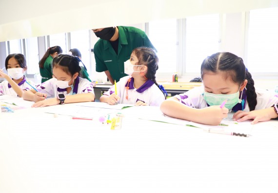 ภาพกิจกรรม  โรงเรียนอนุบาลกำแพงเพชร ร่วมกับคณะวิทยาศาสตร์และเทคโนโลยี จัดโครงการ Science Camp สำหรับนักเรียนห้องเรียนพิเศษ (MEP) ระดับชั้นประถมศึกษาปีที่ 1-6