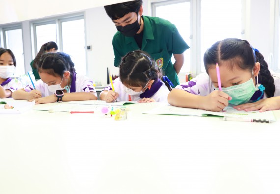 ภาพกิจกรรม  โรงเรียนอนุบาลกำแพงเพชร ร่วมกับคณะวิทยาศาสตร์และเทคโนโลยี จัดโครงการ Science Camp สำหรับนักเรียนห้องเรียนพิเศษ (MEP) ระดับชั้นประถมศึกษาปีที่ 1-6