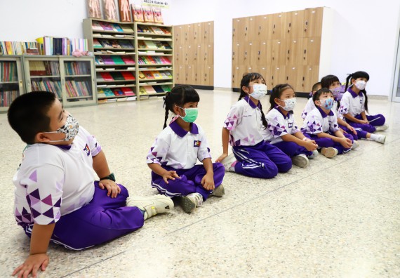 ภาพกิจกรรม  โรงเรียนอนุบาลกำแพงเพชร ร่วมกับคณะวิทยาศาสตร์และเทคโนโลยี จัดโครงการ Science Camp สำหรับนักเรียนห้องเรียนพิเศษ (MEP) ระดับชั้นประถมศึกษาปีที่ 1-6