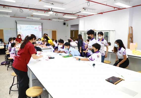 ภาพกิจกรรม  โรงเรียนอนุบาลกำแพงเพชร ร่วมกับคณะวิทยาศาสตร์และเทคโนโลยี จัดโครงการ Science Camp สำหรับนักเรียนห้องเรียนพิเศษ (MEP) ระดับชั้นประถมศึกษาปีที่ 1-6