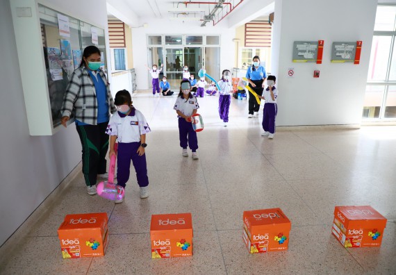 ภาพกิจกรรม  โรงเรียนอนุบาลกำแพงเพชร ร่วมกับคณะวิทยาศาสตร์และเทคโนโลยี จัดโครงการ Science Camp สำหรับนักเรียนห้องเรียนพิเศษ (MEP) ระดับชั้นประถมศึกษาปีที่ 1-6