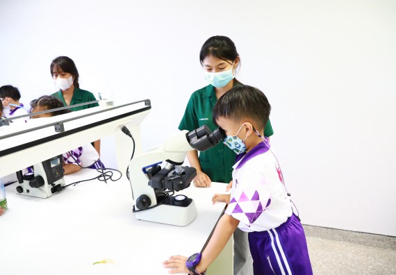 ภาพกิจกรรม  โรงเรียนอนุบาลกำแพงเพชร ร่วมกับคณะวิทยาศาสตร์และเทคโนโลยี จัดโครงการ Science Camp สำหรับนักเรียนห้องเรียนพิเศษ (MEP) ระดับชั้นประถมศึกษาปีที่ 1-6