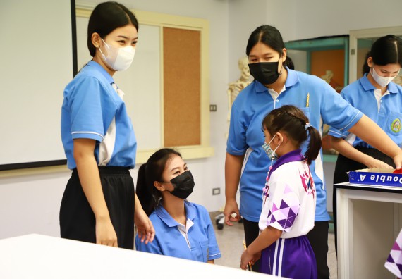 ภาพกิจกรรม  โรงเรียนอนุบาลกำแพงเพชร ร่วมกับคณะวิทยาศาสตร์และเทคโนโลยี จัดโครงการ Science Camp สำหรับนักเรียนห้องเรียนพิเศษ (MEP) ระดับชั้นประถมศึกษาปีที่ 1-6