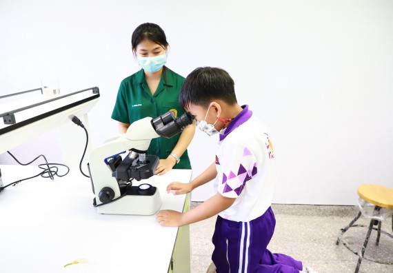 ภาพกิจกรรม  โรงเรียนอนุบาลกำแพงเพชร ร่วมกับคณะวิทยาศาสตร์และเทคโนโลยี จัดโครงการ Science Camp สำหรับนักเรียนห้องเรียนพิเศษ (MEP) ระดับชั้นประถมศึกษาปีที่ 1-6