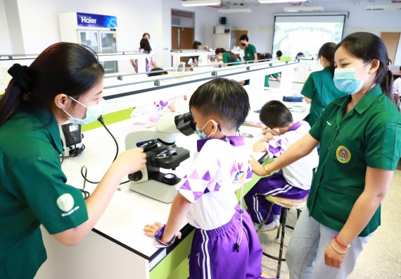 ภาพกิจกรรม  โรงเรียนอนุบาลกำแพงเพชร ร่วมกับคณะวิทยาศาสตร์และเทคโนโลยี จัดโครงการ Science Camp สำหรับนักเรียนห้องเรียนพิเศษ (MEP) ระดับชั้นประถมศึกษาปีที่ 1-6