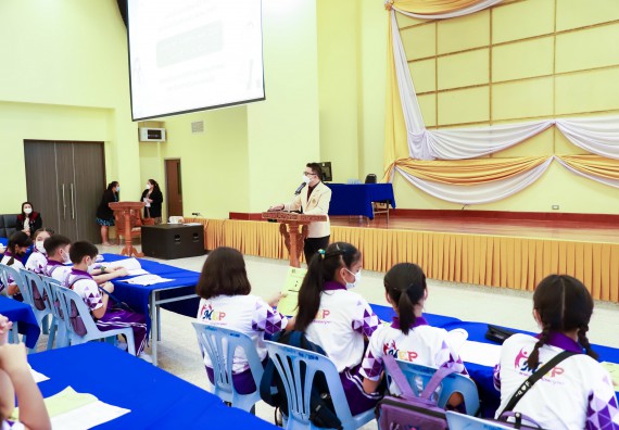 ภาพกิจกรรม  โรงเรียนอนุบาลกำแพงเพชร ร่วมกับคณะวิทยาศาสตร์และเทคโนโลยี จัดโครงการ Science Camp สำหรับนักเรียนห้องเรียนพิเศษ (MEP) ระดับชั้นประถมศึกษาปีที่ 1-6