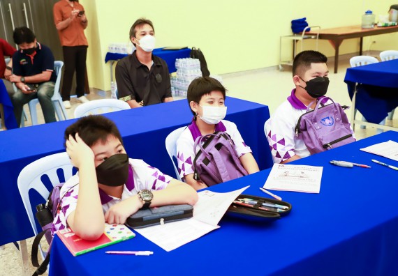 ภาพกิจกรรม  โรงเรียนอนุบาลกำแพงเพชร ร่วมกับคณะวิทยาศาสตร์และเทคโนโลยี จัดโครงการ Science Camp สำหรับนักเรียนห้องเรียนพิเศษ (MEP) ระดับชั้นประถมศึกษาปีที่ 1-6