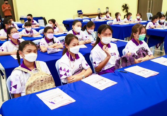 ภาพกิจกรรม  โรงเรียนอนุบาลกำแพงเพชร ร่วมกับคณะวิทยาศาสตร์และเทคโนโลยี จัดโครงการ Science Camp สำหรับนักเรียนห้องเรียนพิเศษ (MEP) ระดับชั้นประถมศึกษาปีที่ 1-6