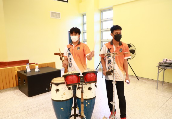 ภาพกิจกรรม  โรงเรียนอนุบาลกำแพงเพชร ร่วมกับคณะวิทยาศาสตร์และเทคโนโลยี จัดโครงการ Science Camp สำหรับนักเรียนห้องเรียนพิเศษ (MEP) ระดับชั้นประถมศึกษาปีที่ 1-6