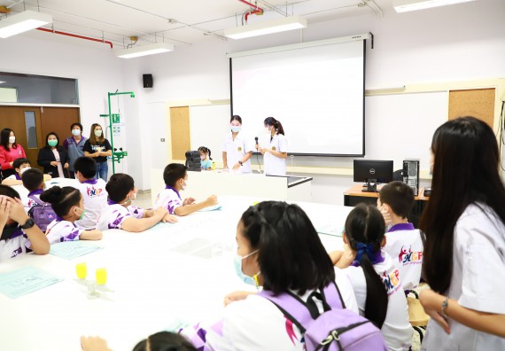 ภาพกิจกรรม  โรงเรียนอนุบาลกำแพงเพชร ร่วมกับคณะวิทยาศาสตร์และเทคโนโลยี จัดโครงการ Science Camp สำหรับนักเรียนห้องเรียนพิเศษ (MEP) ระดับชั้นประถมศึกษาปีที่ 1-6