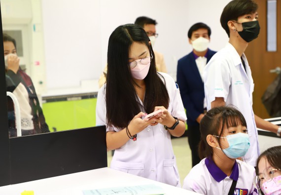 ภาพกิจกรรม  โรงเรียนอนุบาลกำแพงเพชร ร่วมกับคณะวิทยาศาสตร์และเทคโนโลยี จัดโครงการ Science Camp สำหรับนักเรียนห้องเรียนพิเศษ (MEP) ระดับชั้นประถมศึกษาปีที่ 1-6