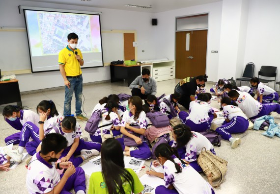 ภาพกิจกรรม  โรงเรียนอนุบาลกำแพงเพชร ร่วมกับคณะวิทยาศาสตร์และเทคโนโลยี จัดโครงการ Science Camp สำหรับนักเรียนห้องเรียนพิเศษ (MEP) ระดับชั้นประถมศึกษาปีที่ 1-6