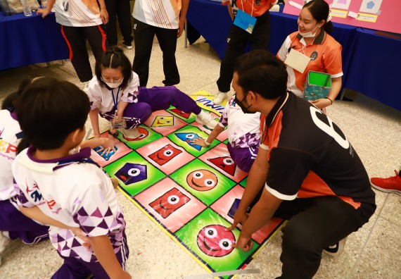 ภาพกิจกรรม  โรงเรียนอนุบาลกำแพงเพชร ร่วมกับคณะวิทยาศาสตร์และเทคโนโลยี จัดโครงการ Science Camp สำหรับนักเรียนห้องเรียนพิเศษ (MEP) ระดับชั้นประถมศึกษาปีที่ 1-6