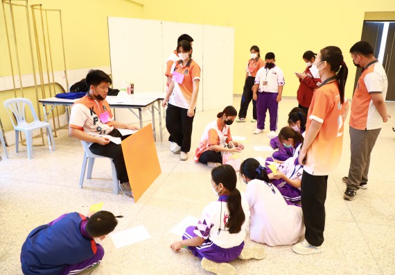 ภาพกิจกรรม  โรงเรียนอนุบาลกำแพงเพชร ร่วมกับคณะวิทยาศาสตร์และเทคโนโลยี จัดโครงการ Science Camp สำหรับนักเรียนห้องเรียนพิเศษ (MEP) ระดับชั้นประถมศึกษาปีที่ 1-6