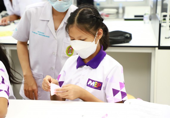ภาพกิจกรรม  โรงเรียนอนุบาลกำแพงเพชร ร่วมกับคณะวิทยาศาสตร์และเทคโนโลยี จัดโครงการ Science Camp สำหรับนักเรียนห้องเรียนพิเศษ (MEP) ระดับชั้นประถมศึกษาปีที่ 1-6