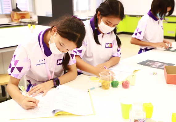 ภาพกิจกรรม  โรงเรียนอนุบาลกำแพงเพชร ร่วมกับคณะวิทยาศาสตร์และเทคโนโลยี จัดโครงการ Science Camp สำหรับนักเรียนห้องเรียนพิเศษ (MEP) ระดับชั้นประถมศึกษาปีที่ 1-6