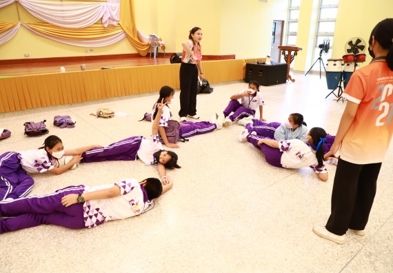 ภาพกิจกรรม  โรงเรียนอนุบาลกำแพงเพชร ร่วมกับคณะวิทยาศาสตร์และเทคโนโลยี จัดโครงการ Science Camp สำหรับนักเรียนห้องเรียนพิเศษ (MEP) ระดับชั้นประถมศึกษาปีที่ 1-6