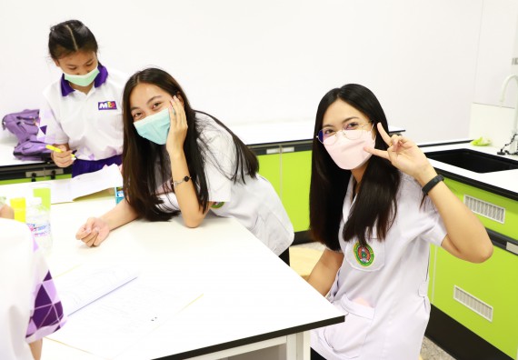 ภาพกิจกรรม  โรงเรียนอนุบาลกำแพงเพชร ร่วมกับคณะวิทยาศาสตร์และเทคโนโลยี จัดโครงการ Science Camp สำหรับนักเรียนห้องเรียนพิเศษ (MEP) ระดับชั้นประถมศึกษาปีที่ 1-6