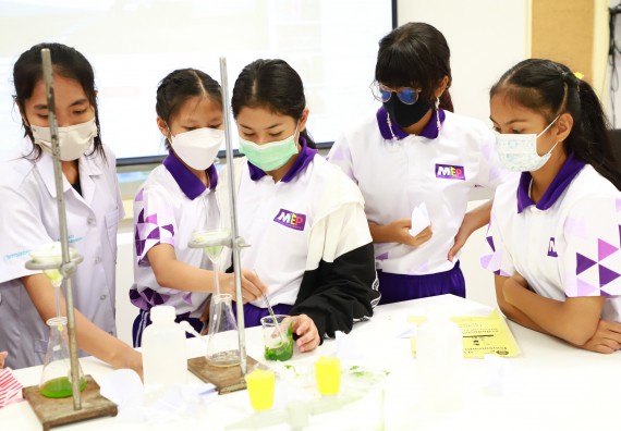 ภาพกิจกรรม  โรงเรียนอนุบาลกำแพงเพชร ร่วมกับคณะวิทยาศาสตร์และเทคโนโลยี จัดโครงการ Science Camp สำหรับนักเรียนห้องเรียนพิเศษ (MEP) ระดับชั้นประถมศึกษาปีที่ 1-6