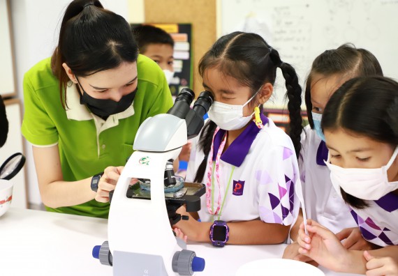 ภาพกิจกรรม  โรงเรียนอนุบาลกำแพงเพชร ร่วมกับคณะวิทยาศาสตร์และเทคโนโลยี จัดโครงการ Science Camp สำหรับนักเรียนห้องเรียนพิเศษ (MEP) ระดับชั้นประถมศึกษาปีที่ 1-6