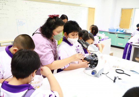 ภาพกิจกรรม  โรงเรียนอนุบาลกำแพงเพชร ร่วมกับคณะวิทยาศาสตร์และเทคโนโลยี จัดโครงการ Science Camp สำหรับนักเรียนห้องเรียนพิเศษ (MEP) ระดับชั้นประถมศึกษาปีที่ 1-6