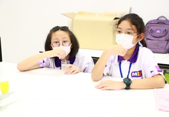 ภาพกิจกรรม  โรงเรียนอนุบาลกำแพงเพชร ร่วมกับคณะวิทยาศาสตร์และเทคโนโลยี จัดโครงการ Science Camp สำหรับนักเรียนห้องเรียนพิเศษ (MEP) ระดับชั้นประถมศึกษาปีที่ 1-6