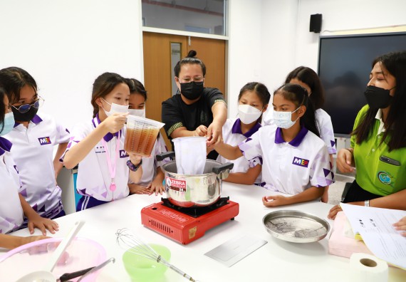 ภาพกิจกรรม  โรงเรียนอนุบาลกำแพงเพชร ร่วมกับคณะวิทยาศาสตร์และเทคโนโลยี จัดโครงการ Science Camp สำหรับนักเรียนห้องเรียนพิเศษ (MEP) ระดับชั้นประถมศึกษาปีที่ 1-6