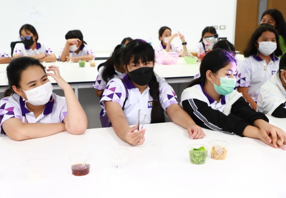 ภาพกิจกรรม  โรงเรียนอนุบาลกำแพงเพชร ร่วมกับคณะวิทยาศาสตร์และเทคโนโลยี จัดโครงการ Science Camp สำหรับนักเรียนห้องเรียนพิเศษ (MEP) ระดับชั้นประถมศึกษาปีที่ 1-6