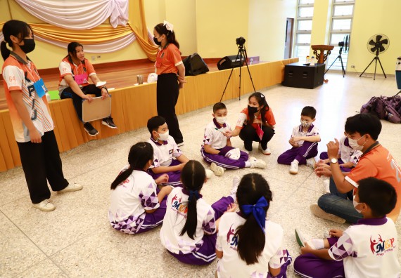 ภาพกิจกรรม  โรงเรียนอนุบาลกำแพงเพชร ร่วมกับคณะวิทยาศาสตร์และเทคโนโลยี จัดโครงการ Science Camp สำหรับนักเรียนห้องเรียนพิเศษ (MEP) ระดับชั้นประถมศึกษาปีที่ 1-6