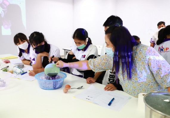 ภาพกิจกรรม  โรงเรียนอนุบาลกำแพงเพชร ร่วมกับคณะวิทยาศาสตร์และเทคโนโลยี จัดโครงการ Science Camp สำหรับนักเรียนห้องเรียนพิเศษ (MEP) ระดับชั้นประถมศึกษาปีที่ 1-6