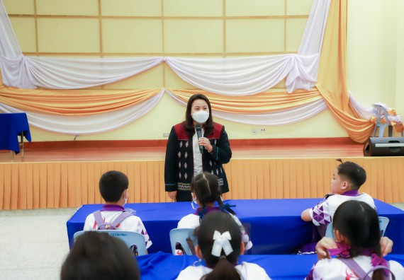 ภาพกิจกรรม  โรงเรียนอนุบาลกำแพงเพชร ร่วมกับคณะวิทยาศาสตร์และเทคโนโลยี จัดโครงการ Science Camp สำหรับนักเรียนห้องเรียนพิเศษ (MEP) ระดับชั้นประถมศึกษาปีที่ 1-6