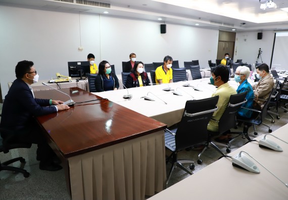 ภาพกิจกรรม  คณะวิทยาศาสตร์และเทคโนโลยีต้อนรับผู้แทนห้างหุ้นส่วนจำกัด โรจนกุลคอมพิวเตอร์และดำเนินการมอบทุนการศึกษา