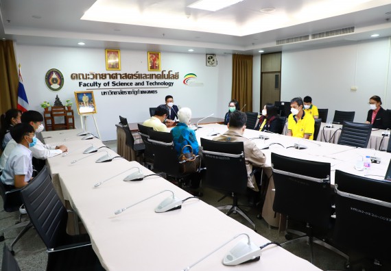 ภาพกิจกรรม  คณะวิทยาศาสตร์และเทคโนโลยีต้อนรับผู้แทนห้างหุ้นส่วนจำกัด โรจนกุลคอมพิวเตอร์และดำเนินการมอบทุนการศึกษา