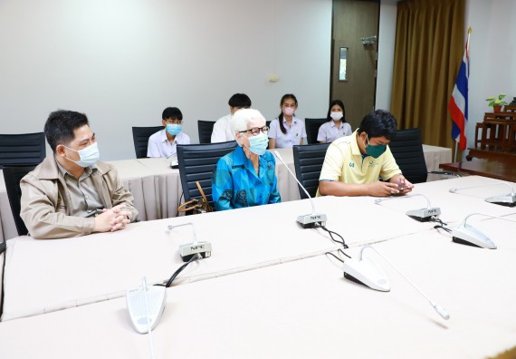 ภาพกิจกรรม  คณะวิทยาศาสตร์และเทคโนโลยีต้อนรับผู้แทนห้างหุ้นส่วนจำกัด โรจนกุลคอมพิวเตอร์และดำเนินการมอบทุนการศึกษา