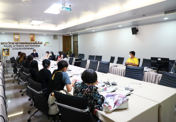 ภาพกิจกรรม คณะวิทยาศาสตร์และเทคโนโลยี มหาวิทยาลัยราชภัฏกำแพงเพชรรับการตรวจประเมินและรับรองห้องปฏิบัติการในรูปแบบ Peer evaluation