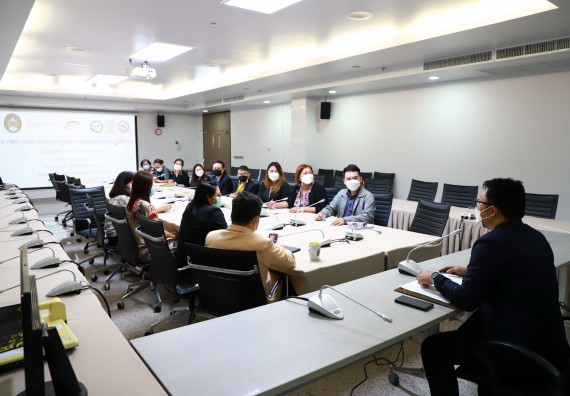 ภาพกิจกรรม คณะวิทยาศาสตร์และเทคโนโลยี มหาวิทยาลัยราชภัฏกำแพงเพชรรับการตรวจประเมินและรับรองห้องปฏิบัติการในรูปแบบ Peer evaluation