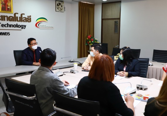 ภาพกิจกรรม คณะวิทยาศาสตร์และเทคโนโลยี มหาวิทยาลัยราชภัฏกำแพงเพชรรับการตรวจประเมินและรับรองห้องปฏิบัติการในรูปแบบ Peer evaluation