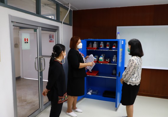 ภาพกิจกรรม คณะวิทยาศาสตร์และเทคโนโลยี มหาวิทยาลัยราชภัฏกำแพงเพชรรับการตรวจประเมินและรับรองห้องปฏิบัติการในรูปแบบ Peer evaluation